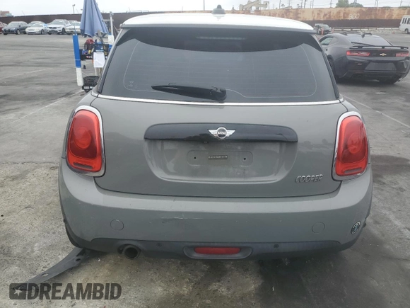 2018 MINI Hardtop Cooper with VIN WMWXP5C50J2G62603, listed as a Copart auction lot 60757455 with 113,039 mi miles and Clean title. Bid and sale history available at DreamBid. Image 6.