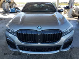 2022 BMW 7 Series 750i xDrive z VIN WBA7U2C01NCK62283, wystawiony jako Copart lot #83007534 z przebiegiem Nie podano mil oraz Szkoda całkowita • Salvage title. Historia ofert i sprzedaży dostępna na DreamBid. Obrazek 5.