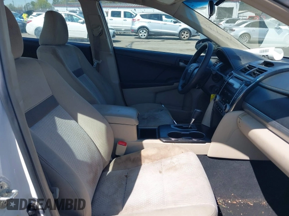 2012 Toyota Camry L with VIN 4T1BF1FK7CU505371, listed as a IAAI auction lot 41905177 with 221,661 mi miles. Bid and sale history available at carsss.com. Image 5.