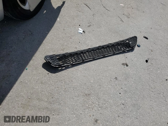 2015 Toyota Sienna LE AAS with VIN 5TDKK3DC9FS560551, listed as a Copart auction lot 64053695 with 180,678 mi miles and Non repairable. Bid and sale history available at DreamBid. Image 13.