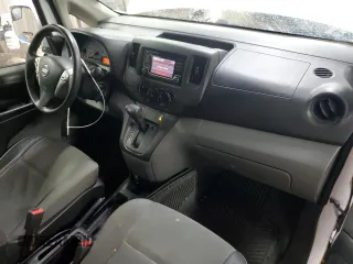 2019 Nissan NV200 SV with VIN 3N6CM0KNXKK701051, listed as a Copart auction lot 51443735 with 126,400 mi miles and Salvage title. Bid and sale history available at DreamBid. Image 8.