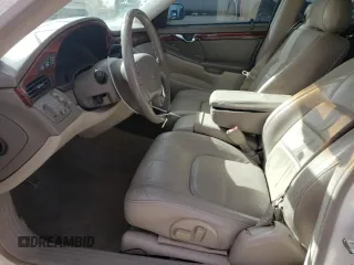 2004 Cadillac DeVille z VIN 1G6KD54Y54U181978, wystawiony jako Copart lot #47458905 z przebiegiem 145 708 mil mil oraz Szkody całkowita. Historia ofert i sprzedaży dostępna na DreamBid. Obrazek 7.