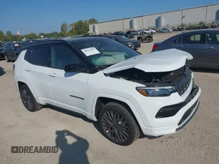 2022 Jeep Compass High Altitude with VIN 3C4NJDCB0NT164138, listed as a IAAI auction lot 40331205 with 23,505 mi miles and . Bid and sale history available at carsss.com. Image 1.