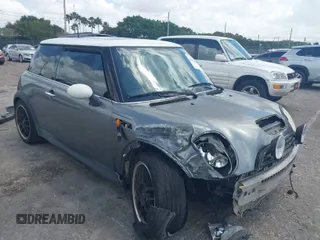 2002 MINI Hardtop S with VIN WMWRE334X2TD52299, listed as a IAAI auction lot 41953478 with 226,004 mi miles and . Bid and sale history available at DreamBid. Image 1.
