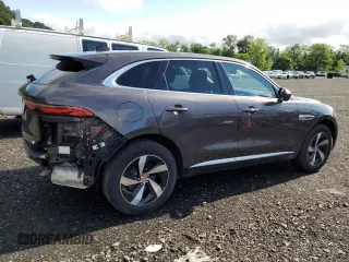 2021 Jaguar F-Pace S with VIN SADCJ2EX0MA686542, listed as a Copart auction lot 64384885 with 18,993 mi miles and Salvage title. Bid and sale history available at DreamBid. Image 3.