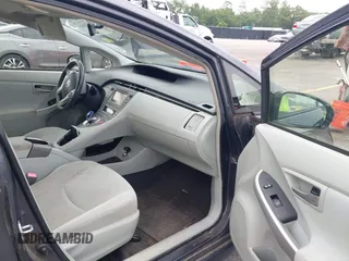 2013 Toyota Prius One z VIN JTDKN3DU8D5628034, wystawiony jako IAAI lot #42383865 z przebiegiem 218 167 mil mil oraz . Historia ofert i sprzedaży dostępna na DreamBid. Obrazek 5.
