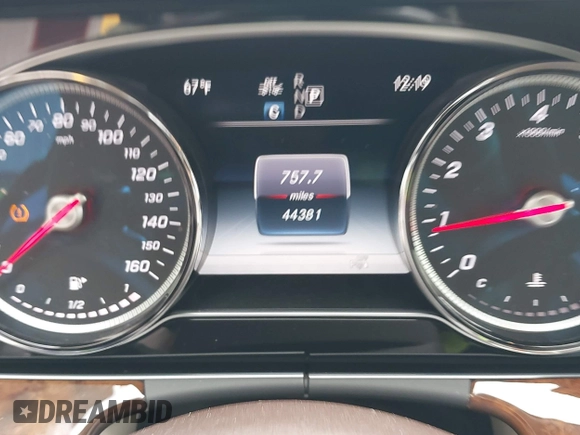 2018 Mercedes-Benz E-Class E 300 with VIN WDDZF4JB3JA409950, listed as a IAAI auction lot 42032598 with 44,381 mi miles. Bid and sale history available at carsss.com. Image 15.