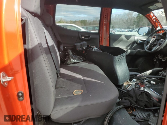 2018 Toyota Tacoma SR z VIN 3TMCZ5AN5JM127576, wystawiony jako Copart lot #47482925 z przebiegiem Nie podano mil oraz Szkoda całkowita • Salvage title. Historia ofert i sprzedaży dostępna na DreamBid. Obrazek 10.