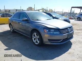 2013 Volkswagen Passat SE w/Sunroof & Nav with VIN 1VWBP7A35DC148149, listed as a IAAI auction lot 42148096 with 228,555 mi miles. Bid and sale history available at carsss.com. Image 1.