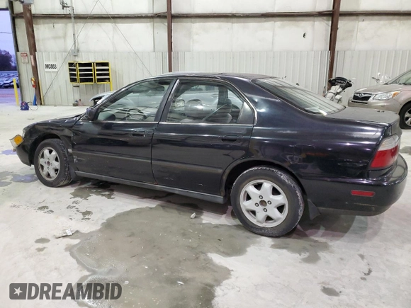 1996 Honda Accord LX with VIN 1HGCD5635TA222954, listed as a Copart auction lot 82606194 with 212,299 mi miles and Salvage Title. Bid and sale history available at DreamBid. Image 2.