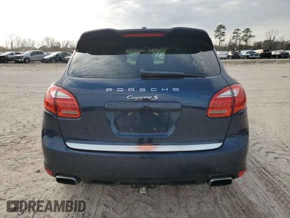 2014 Porsche Cayenne S Hybrid с VIN WP1AE2A21ELA51223, выставлен на аукционе Copart как лот 45517455 с пробегом 136 087 миль миль и Списание • Salvage title. История ставок и продаж доступна на DreamBid. Изображение 6.