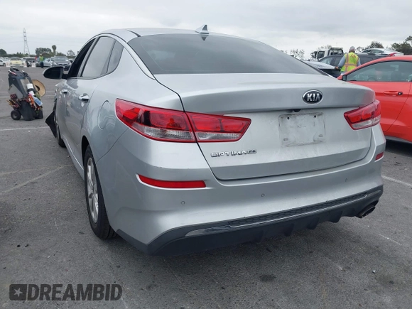 2019 Kia Optima LX z VIN 5XXGT4L3XKG285486, wystawiony jako IAAI lot #41872981 z przebiegiem 101 981 mil mil oraz . Historia ofert i sprzedaży dostępna na DreamBid. Obrazek 3.
