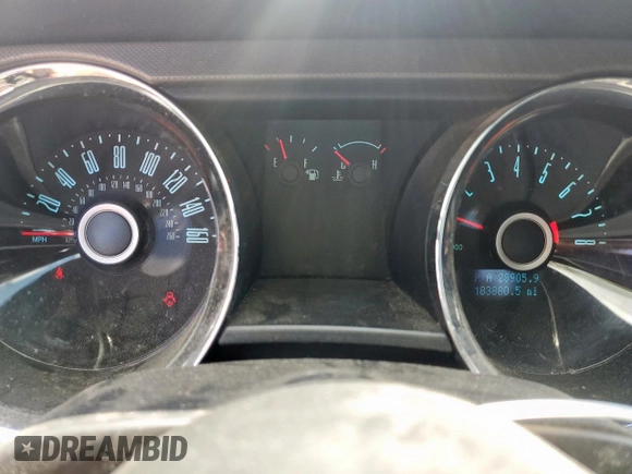 2014 Ford Mustang V6 with VIN 1ZVBP8AM8E5284439, listed as a Copart auction lot 62054585 with 183,880 mi miles and Clean title. Bid and sale history available at DreamBid. Image 9.
