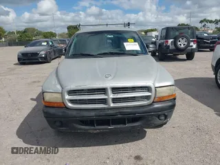 1997 Dodge Dakota with VIN 1B7FL26X7VS252440, listed as a IAAI auction lot 41572286 with Not Provided miles and . Bid and sale history available at carsss.com. Image 13.