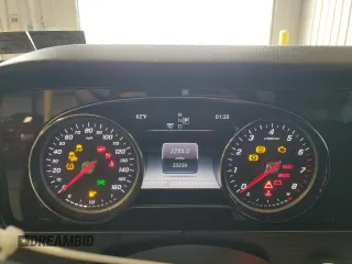 2019 Mercedes-Benz E-Class E 300 with VIN WDDZF4KB8KA528772, listed as a Copart auction lot 46392773 with 33,236 mi miles. Bid and sale history available at carsss.com. Image 9.