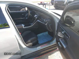 2024 Mercedes-Benz C AMG C 63 S E Performance z VIN W1KAF8AB5RR173089, wystawiony jako IAAI lot #41969567 z przebiegiem Nie podano mil oraz . Historia ofert i sprzedaży dostępna na DreamBid. Obrazek 5.
