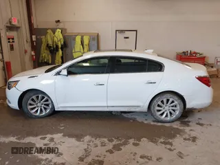 2016 Buick LaCrosse Leather with VIN 1G4GB5G38GF121528, listed as a IAAI auction lot 41720021 with 224,665 mi miles. Bid and sale history available at carsss.com. Image 14.