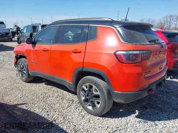 2018 Jeep Compass Trailhawk with VIN 3C4NJDDB4JT336745, listed as a IAAI auction lot 41898924 with 94,471 mi miles and . Bid and sale history available at carsss.com. Image 3.