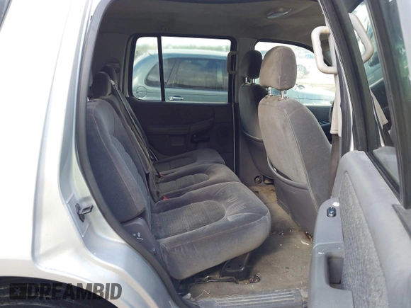 2002 Ford Explorer XLS with VIN 1FMZU62E72UA38128, listed as a IAAI auction lot 42680825 with Not provided miles and . Bid and sale history available at DreamBid. Image 8.