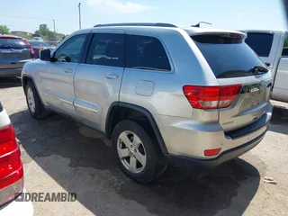 2012 Jeep Grand Cherokee Laredo with VIN 1C4RJEAG4CC167557, listed as a IAAI auction lot 42047720 with 195,631 mi miles. Bid and sale history available at carsss.com. Image 3.