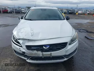 2016 Volvo V60 Cross Country T5 with VIN YV4612HKXG1013445, listed as a IAAI auction lot 41502674 with 113,657 mi miles. Bid and sale history available at carsss.com. Image 12.