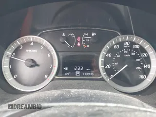 2015 Nissan Sentra S with VIN 3N1AB7AP1FY345428, listed as a IAAI auction lot 42044857 with 113,046 mi miles. Bid and sale history available at carsss.com. Image 16.