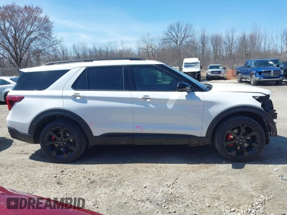 2023 Ford Explorer ST with VIN 1FM5K8GC5PGA75076, listed as a IAAI auction lot 42031194 with 41,281 mi miles. Bid and sale history available at carsss.com. Image 13.