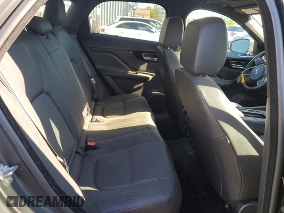 2018 Jaguar F-Pace 20d Premium with VIN SADCJ2FN4JA263097, listed as a Copart auction lot 54491515 with 214,297 mi miles and Clean title. Bid and sale history available at DreamBid. Image 11.