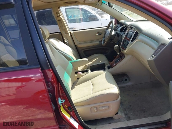 2005 Toyota Highlander with VIN JTEEP21A350110032, listed as a IAAI auction lot 41701585 with 223,277 mi miles. Bid and sale history available at carsss.com. Image 5.
