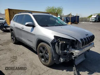 2018 Jeep Cherokee Latitude Tech Connect with VIN 1C4PJMCX0JD506479, listed as a Copart auction lot 57210275 with 189,588 mi miles and Salvage title. Bid and sale history available at DreamBid. Image 4.