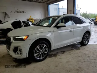 2024 Audi Q5 S line Premium Plus z VIN WA1EAAFY9R2024444, wystawiony jako Copart lot #55599065 z przebiegiem 7 682 mil mil oraz Szkoda całkowita • Salvage title. Historia ofert i sprzedaży dostępna na DreamBid. Obrazek 1.
