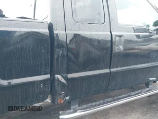 2016 Ford Super Duty F-250 SRW XLT with VIN 1FT7X2B69GEA07677, listed as a IAAI auction lot 41776279 with 72,148 mi miles. Bid and sale history available at carsss.com. Image 18.