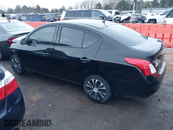 2014 Nissan Versa SV with VIN 3N1CN7AP5EL806738, listed as a IAAI auction lot 41181362 with 133,114 mi miles and . Bid and sale history available at carsss.com. Image 3.