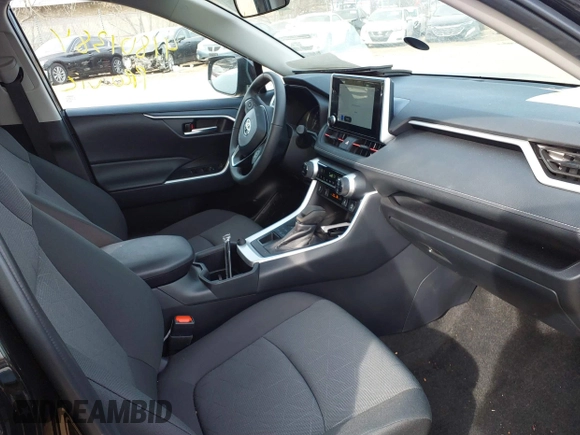 2024 Toyota RAV4 XLE with VIN 2T3P1RFV2RW482319, listed as a IAAI auction lot 41801384 with 5,404 mi miles and . Bid and sale history available at DreamBid. Image 5.