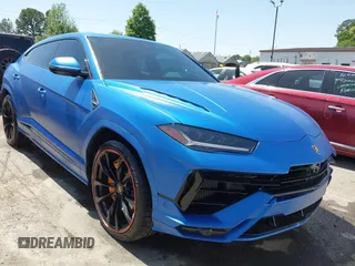 2024 Lamborghini Urus S z VIN ZPBUB3ZL8RLA33200, wystawiony jako IAAI lot #42049420 z przebiegiem 650 mil mil oraz . Historia ofert i sprzedaży dostępna na DreamBid. Obrazek 1.
