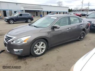 2013 Nissan Altima 2.5 SV with VIN 1N4AL3AP2DC173733, listed as a Copart auction lot 51670825 with 135,124 mi miles and Salvage Title. Bid and sale history available at carsss.com. Image 1.
