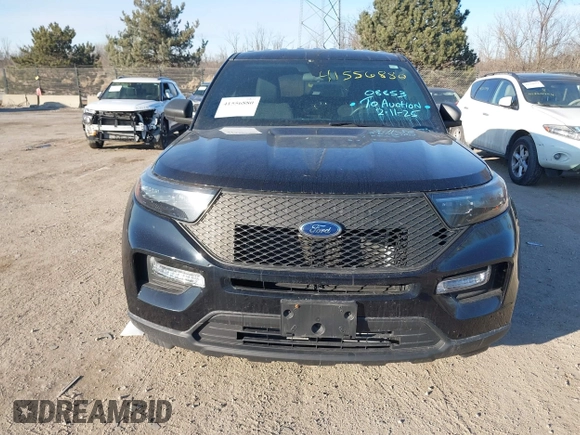 2020 Ford Police Interceptor Utility z VIN 1FM5K8AB5LGD08853, wystawiony jako IAAI lot #41556880 z przebiegiem 90 477 mil mil oraz . Historia ofert i sprzedaży dostępna na DreamBid. Obrazek 12.