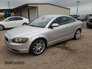 2008 Volvo C70 z VIN YV1MC67248J052721, wystawiony jako Copart lot #55561035 z przebiegiem Nie podano mil oraz Szkoda całkowita • Salvage title. Historia ofert i sprzedaży dostępna na DreamBid. Obrazek 1.