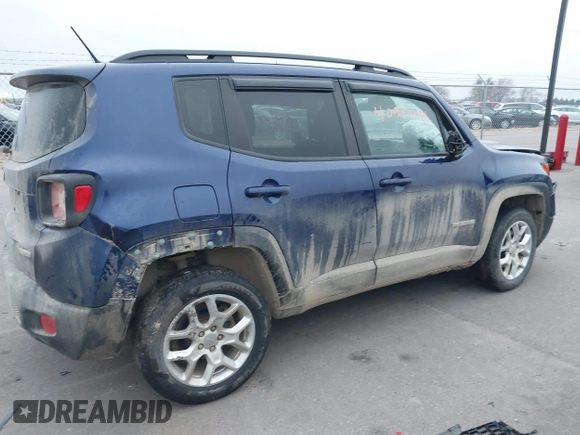 2017 Jeep Renegade Latitude with VIN ZACCJBBB5HPG53014, listed as a IAAI auction lot 40951444 with 74,456 mi miles. Bid and sale history available at carsss.com. Image 4.