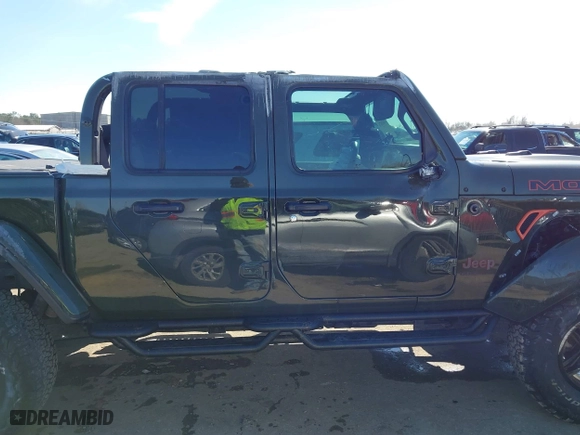 2022 Jeep Gladiator Mojave with VIN 1C6JJTEG5NL110886, listed as a IAAI auction lot 41410576 with 44,307 mi miles. Bid and sale history available at carsss.com. Image 14.