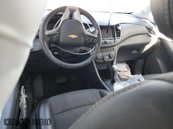 2020 Chevrolet Trax LT z VIN KL7CJLSBXLB026072, wystawiony jako Copart lot #52309265 z przebiegiem Nie podano mil oraz Szkoda całkowita • Salvage title. Historia ofert i sprzedaży dostępna na DreamBid. Obrazek 8.