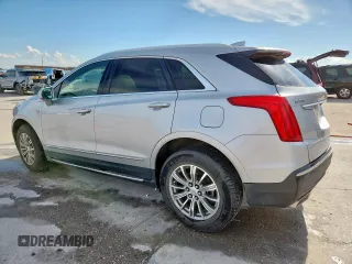 2017 Cadillac XT5 Luxury FWD z VIN 1GYKNBRS2HZ159582, wystawiony jako Copart lot #62429475 z przebiegiem 99 188 mil mil oraz Czysty tytuł • Clean title. Historia ofert i sprzedaży dostępna na DreamBid. Obrazek 2.