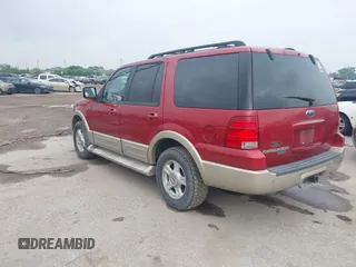 2006 Ford Expedition Eddie Bauer z VIN 1FMFU17506LA77220, wystawiony jako IAAI lot #42111670 z przebiegiem Nie podano mil oraz . Historia ofert i sprzedaży dostępna na DreamBid. Obrazek 3.
