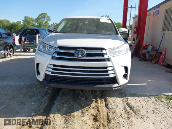 2019 Toyota Highlander LE с VIN 5TDZARFH6KS059138, выставлен на аукционе IAAI как лот 42515986 с пробегом 81 016 миль миль и . История ставок и продаж доступна на DreamBid. Изображение 13.