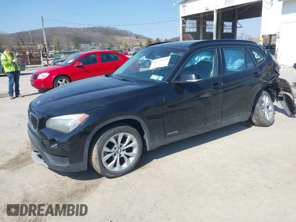 2013 BMW X1 xDrive28i with VIN WBAVL1C59DVR87469, listed as a IAAI auction lot 41775333 with 124,220 mi miles. Bid and sale history available at carsss.com. Image 17.