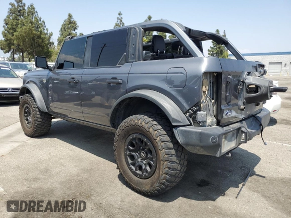 2022 Ford Bronco with VIN 1FMEE5DP6NLB38204, listed as a Copart auction lot 60148575 with 95,357 mi miles and Salvage title. Bid and sale history available at DreamBid. Image 2.