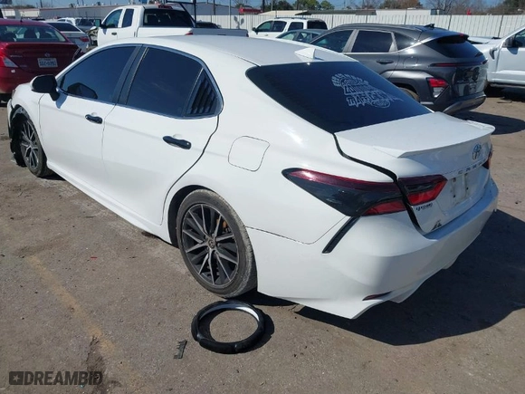 2021 Toyota Camry SE Nightshade with VIN 4T1G11AK7MU436128, listed as a IAAI auction lot 41482308 with 98,136 mi miles. Bid and sale history available at carsss.com. Image 3.