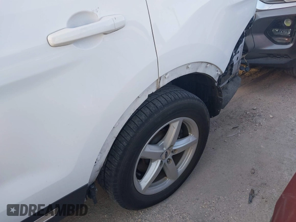 2018 Ford Explorer XLT with VIN 1FM5K7DH6JGA40337, listed as a IAAI auction lot 41901016 with 140,676 mi miles and . Bid and sale history available at DreamBid. Image 19.