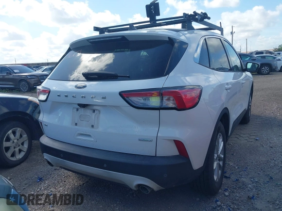 2020 Ford Escape SE z VIN 1FMCU0G68LUB44710, wystawiony jako IAAI lot #42545274 z przebiegiem Nie podano mil oraz . Historia ofert i sprzedaży dostępna na DreamBid. Obrazek 4.