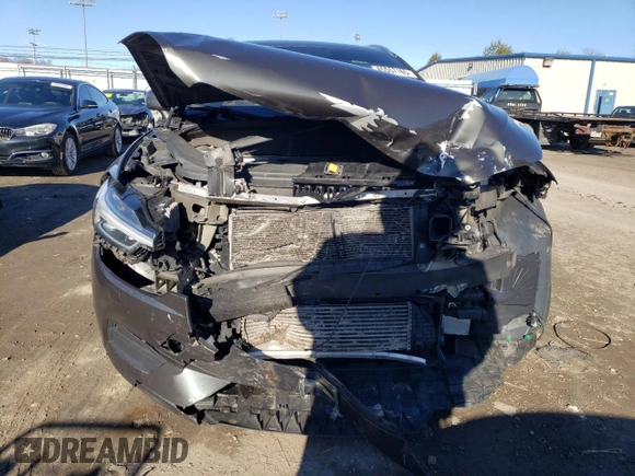 2018 Volvo XC60 Momentum with VIN YV4A22RK7J1004294, listed as a Copart auction lot 45557165 with Not provided miles and Salvage title. Bid and sale history available at DreamBid. Image 5.
